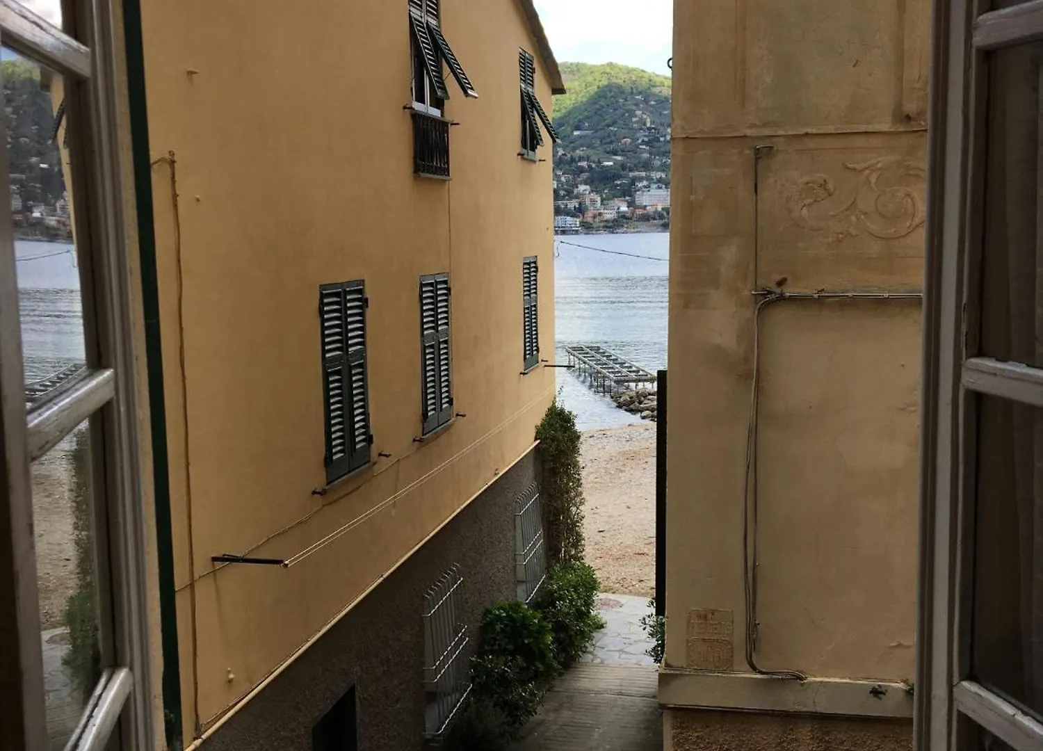Apartment La Casa Del Pescatore By Portofinovacanze Rapallo Italy